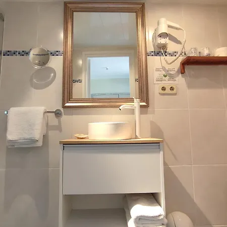 Cap D'or - Children Only From 16 Years Old 호텔 2*